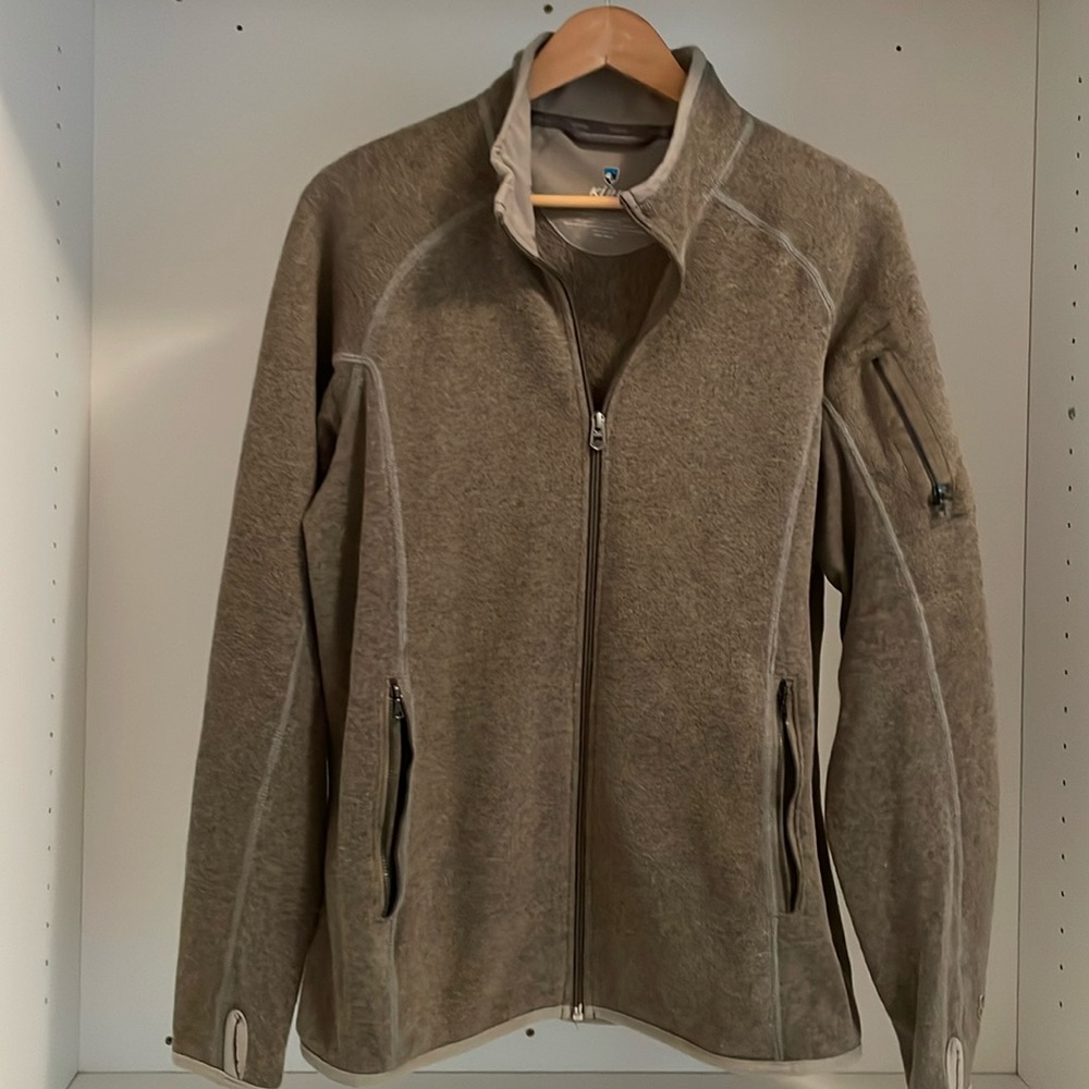Kuhl men’s fleece jacket- size medium